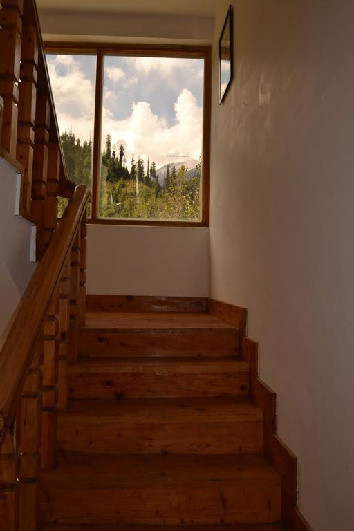 Hotel Delfryn Manāli Buitenkant foto